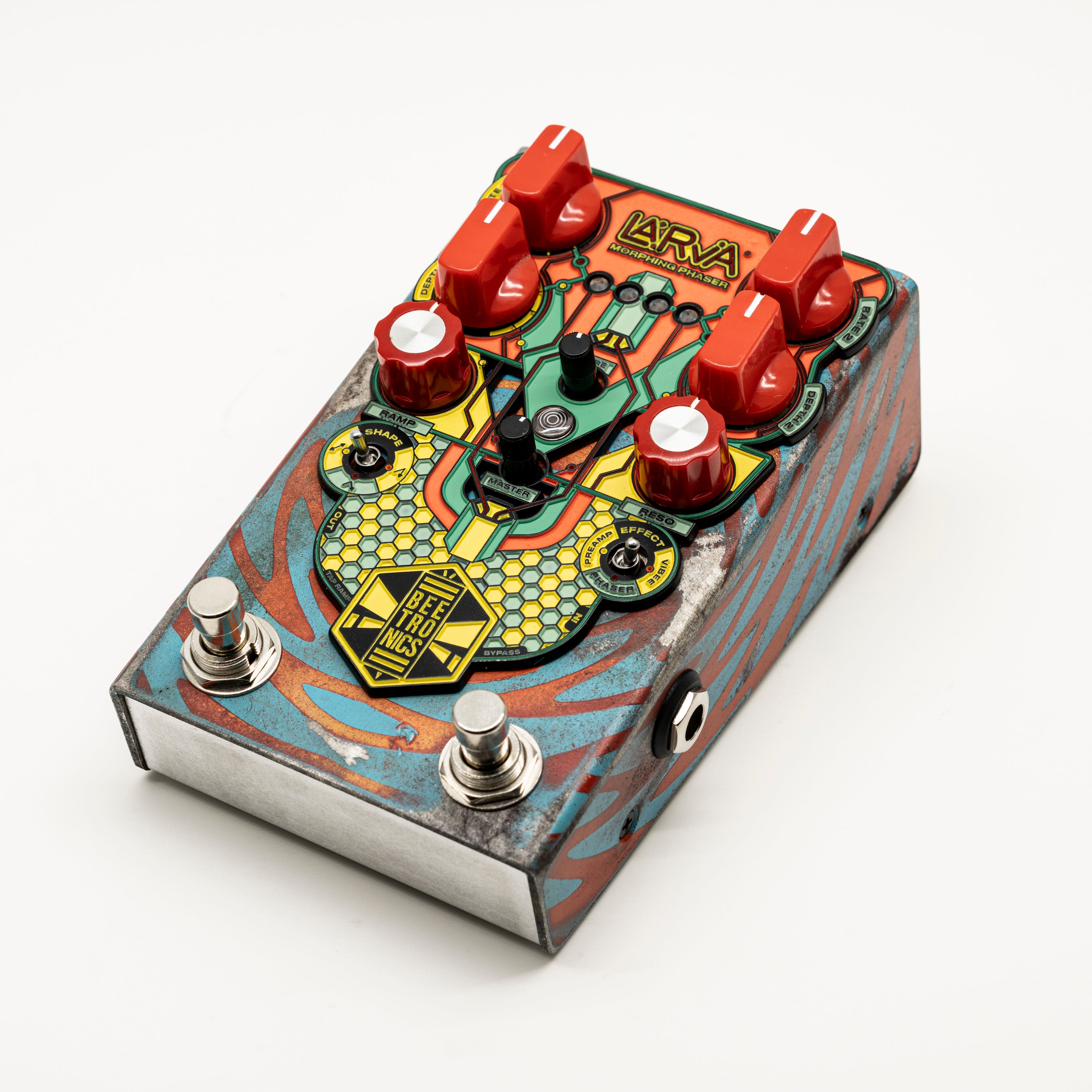 LARVA Morphing Phaser • Custom Shop • 0002