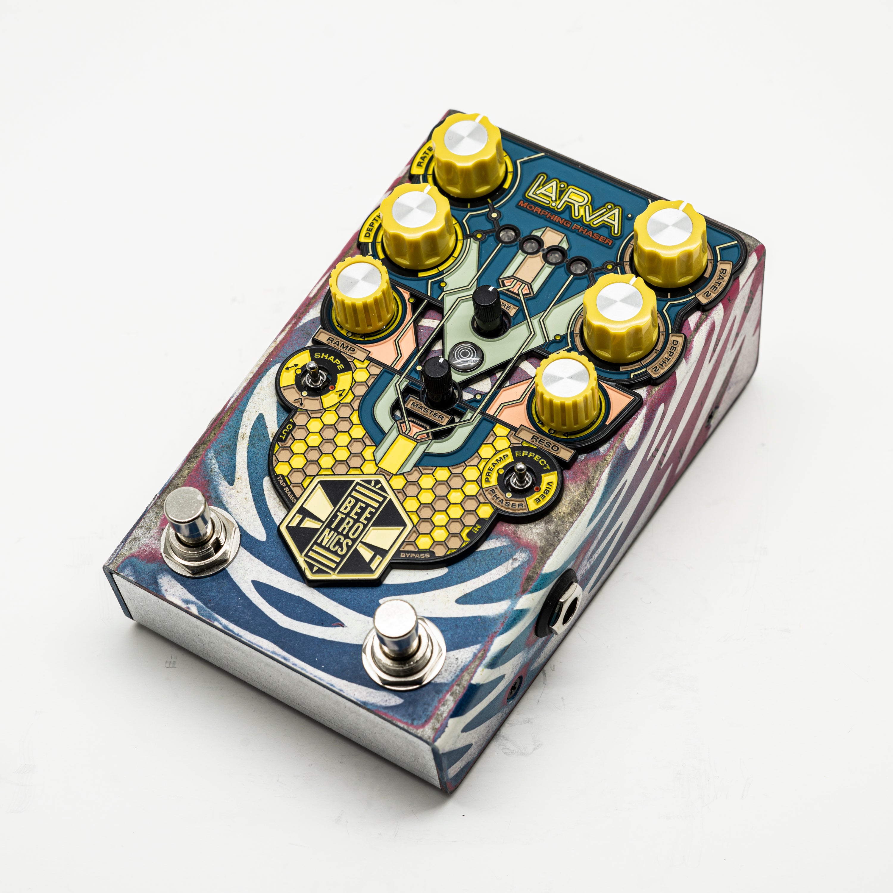 LARVA Morphing Phaser • Custom Shop • 0026